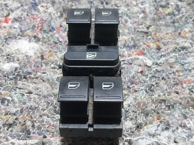 bontott VW TIGUAN Ablakemelő Kapcsoló Négyes / Kettes