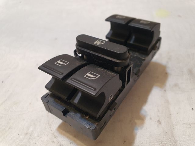 bontott VW TIGUAN Ablakemelő Kapcsoló Négyes / Kettes