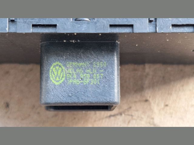 bontott VW TIGUAN Ablakemelő Kapcsoló Négyes / Kettes