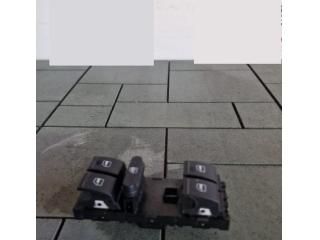 bontott VW TIGUAN Ablakemelő Kapcsoló Négyes / Kettes