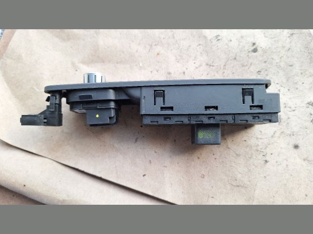 bontott VW TIGUAN Ablakemelő Kapcsoló Négyes / Kettes