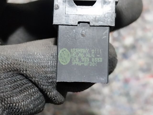 bontott VW TIGUAN Ablakemelő Kapcsoló (Pozíciófüggetlen)