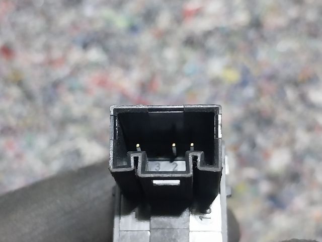 bontott VW TIGUAN Ablakemelő Kapcsoló (Pozíciófüggetlen)