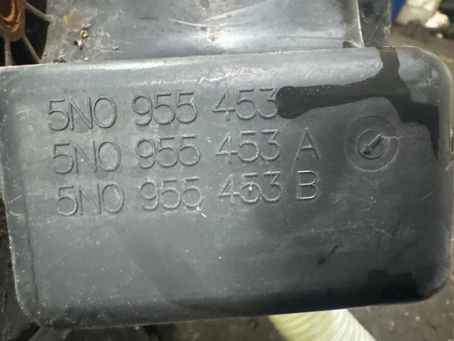 bontott VW TIGUAN Ablakmosó Tartály