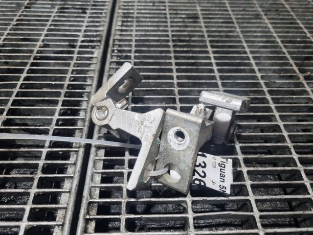 bontott VW TIGUAN Ajtó Zsanér (Pozíciófüggetlen)