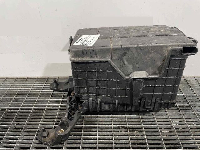 bontott VW TIGUAN Akkumulátor Tartó