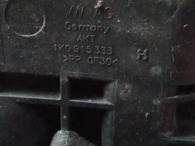 bontott VW TIGUAN Akkumulátor Tartó