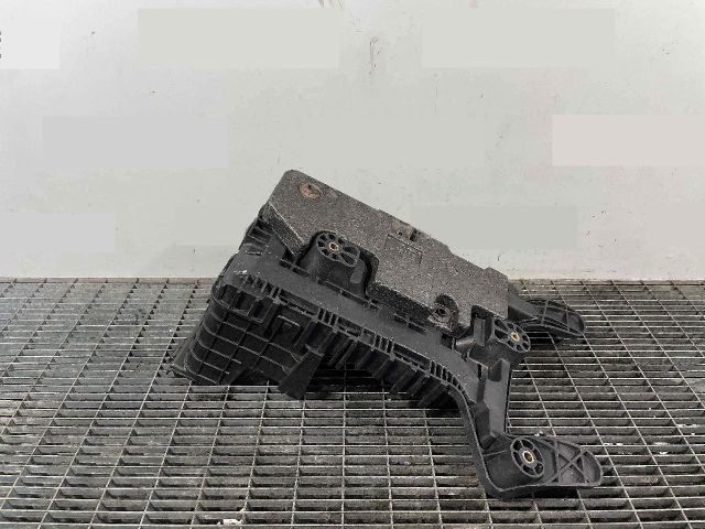 bontott VW TIGUAN Akkumulátor Tartó