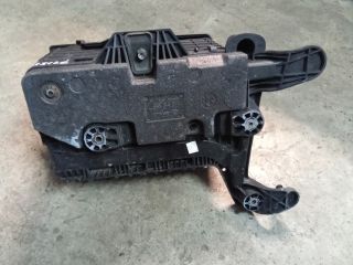 bontott VW TIGUAN Akkumulátor Tartó