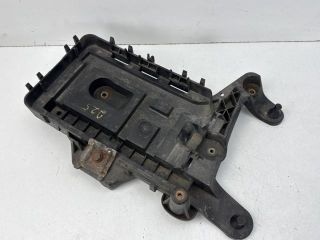 bontott VW TIGUAN Akkumulátor Tartó