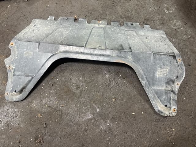 bontott VW TIGUAN Alsó Motorburkolat