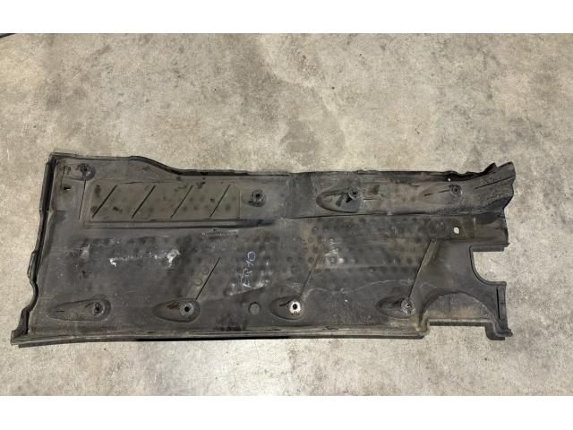 bontott VW TIGUAN Alsó Padlólemez Burkolat