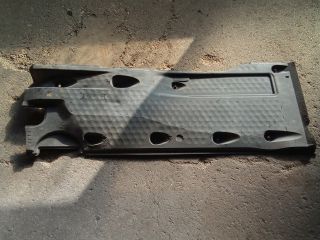 bontott VW TIGUAN Alsó Padlólemez Burkolat