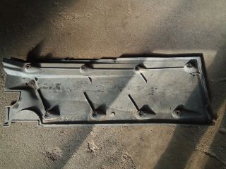 bontott VW TIGUAN Alsó Padlólemez Burkolat