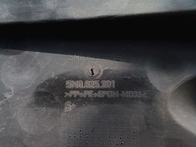 bontott VW TIGUAN Alsó Padlólemez Burkolat