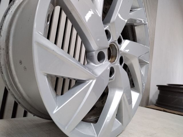 bontott VW TIGUAN Alufelni (1 db)