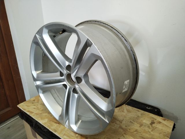 bontott VW TIGUAN Alufelni (1 db)