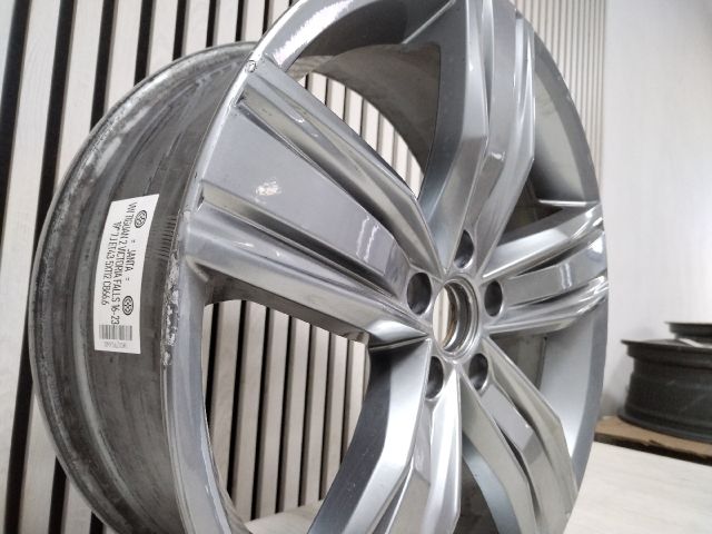 bontott VW TIGUAN Alufelni (1 db)