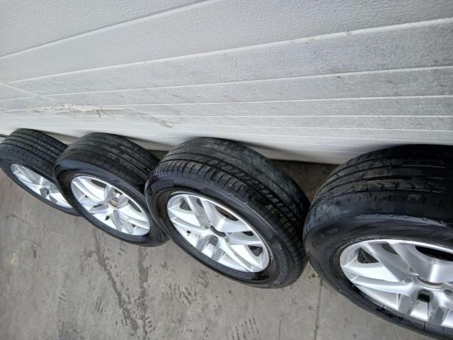 bontott VW TIGUAN Alufelni Szett Gumival