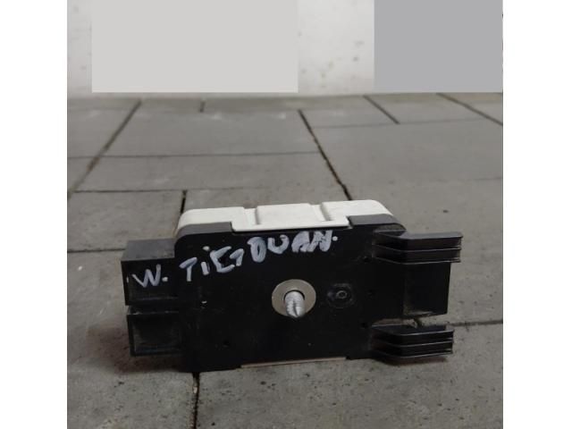 bontott VW TIGUAN Antenna Erősítő