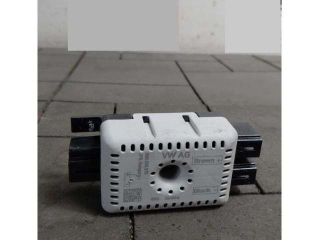 bontott VW TIGUAN Antenna Erősítő