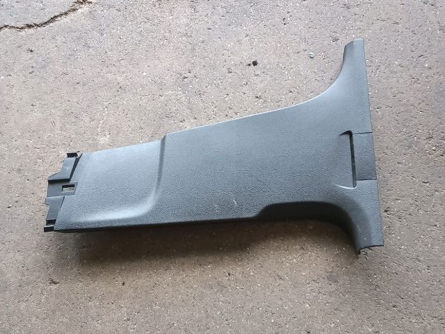 bontott VW TIGUAN Bal B Oszlop Burkolat