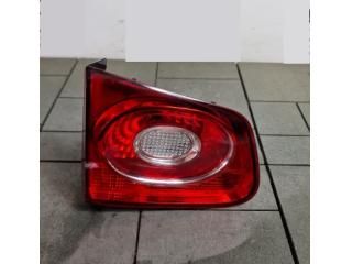 bontott VW TIGUAN Bal Belső Hátsó Lámpa