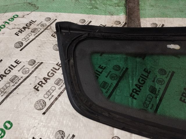 bontott VW TIGUAN Bal C Oszlop Oldalablak Üveg