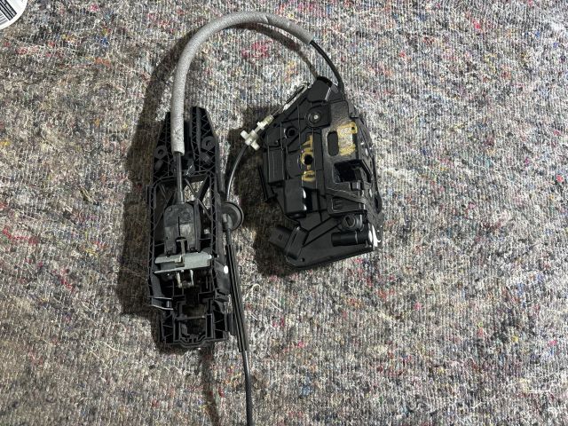 bontott VW TIGUAN Bal Csomagtérajtó Zárszerkezet