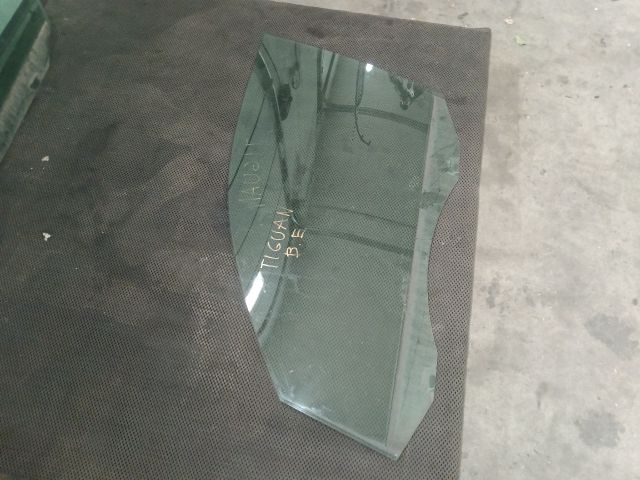 bontott VW TIGUAN Bal első Ablak