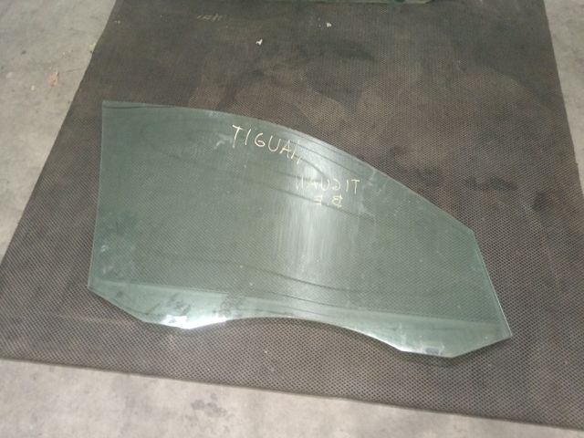 bontott VW TIGUAN Bal első Ablak