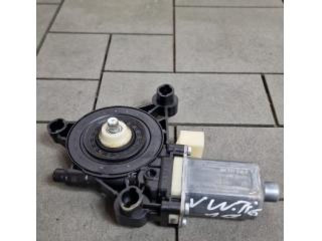 bontott VW TIGUAN Bal első Ablakemelő Motor