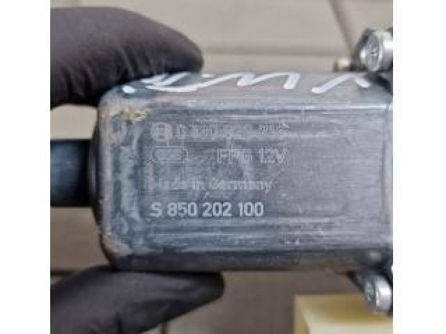 bontott VW TIGUAN Bal első Ablakemelő Motor