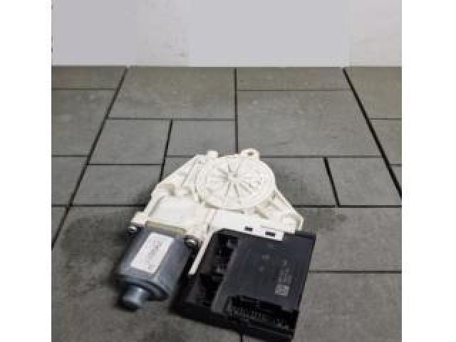 bontott VW TIGUAN Bal első Ablakemelő Motor