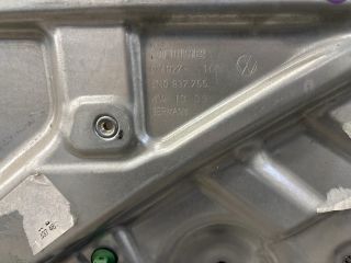 bontott VW TIGUAN Bal első Ablakemelő Szerkezet (Elektromos)