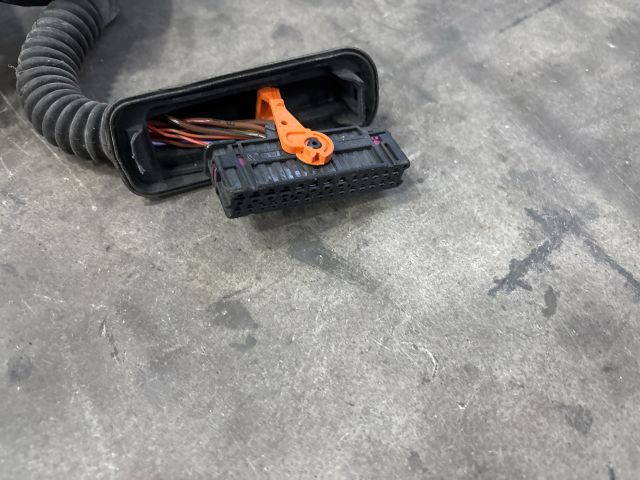 bontott VW TIGUAN Bal első Ablakemelő Szerkezet (Elektromos)