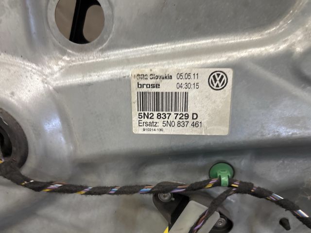 bontott VW TIGUAN Bal első Ablakemelő Szerkezet (Elektromos)