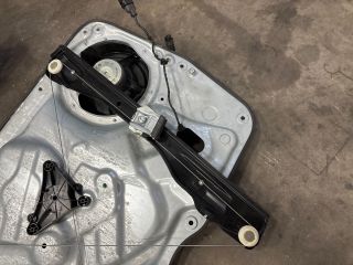 bontott VW TIGUAN Bal első Ablakemelő Szerkezet (Elektromos)