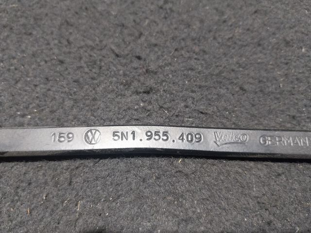 bontott VW TIGUAN Bal első Ablaktörlő Kar