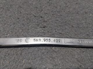 bontott VW TIGUAN Bal első Ablaktörlő Kar