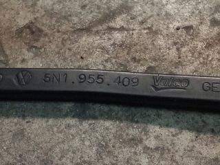 bontott VW TIGUAN Bal első Ablaktörlő Kar