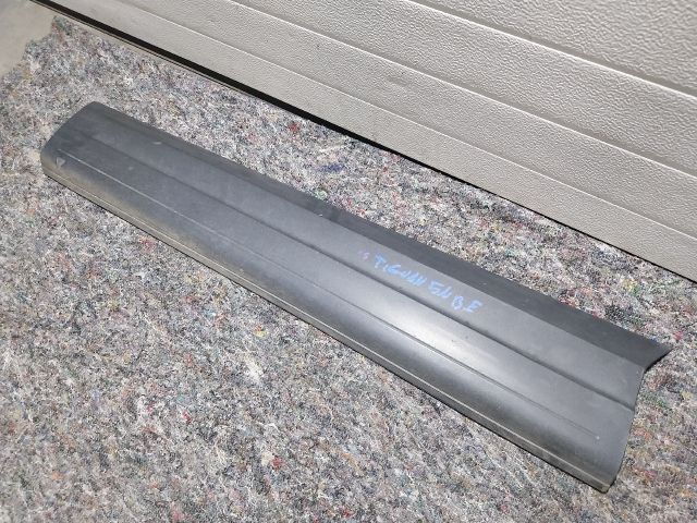 bontott VW TIGUAN Bal első Ajtó Díszléc