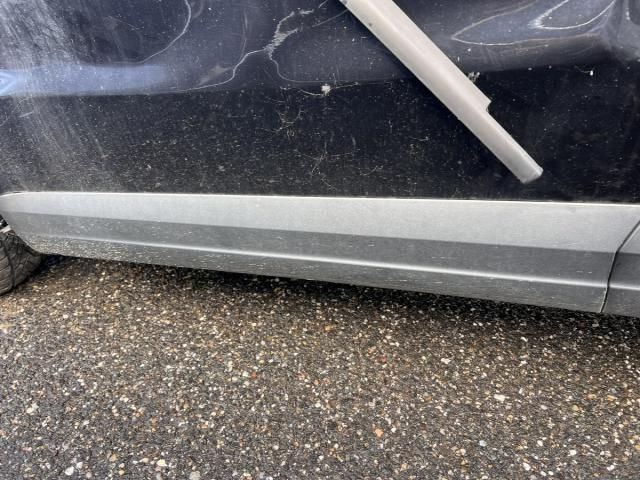 bontott VW TIGUAN Bal első Ajtó Díszléc