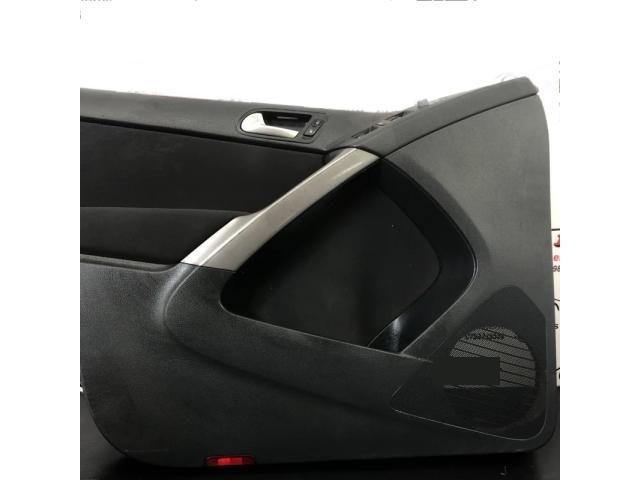 bontott VW TIGUAN Bal első Ajtó Kárpit