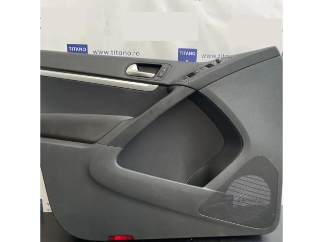 bontott VW TIGUAN Bal első Ajtó Kárpit