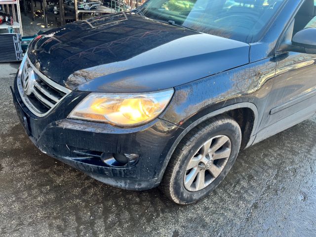 bontott VW TIGUAN Bal első Ajtó (Részeivel)