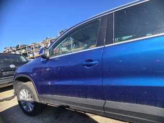 bontott VW TIGUAN Bal első Ajtó (Üres lemez)