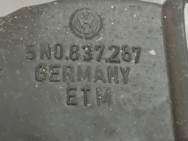 bontott VW TIGUAN Bal első Ajtóhatároló