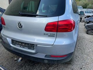 bontott VW TIGUAN Bal első Ajtózár