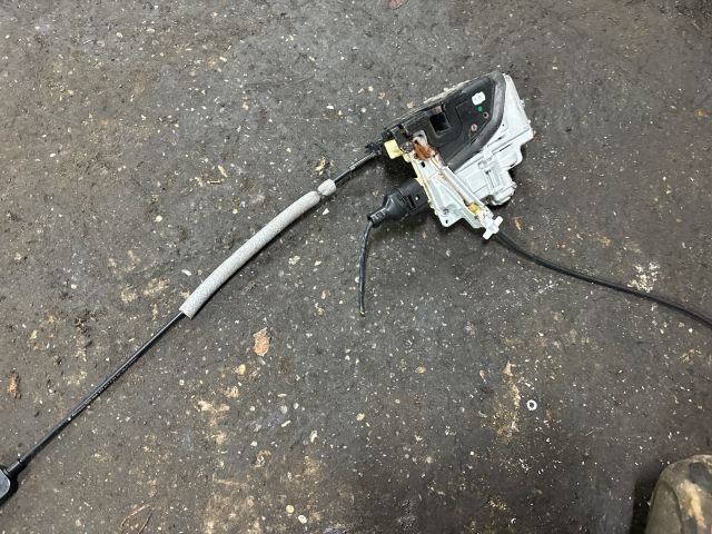 bontott VW TIGUAN Bal első Ajtózár